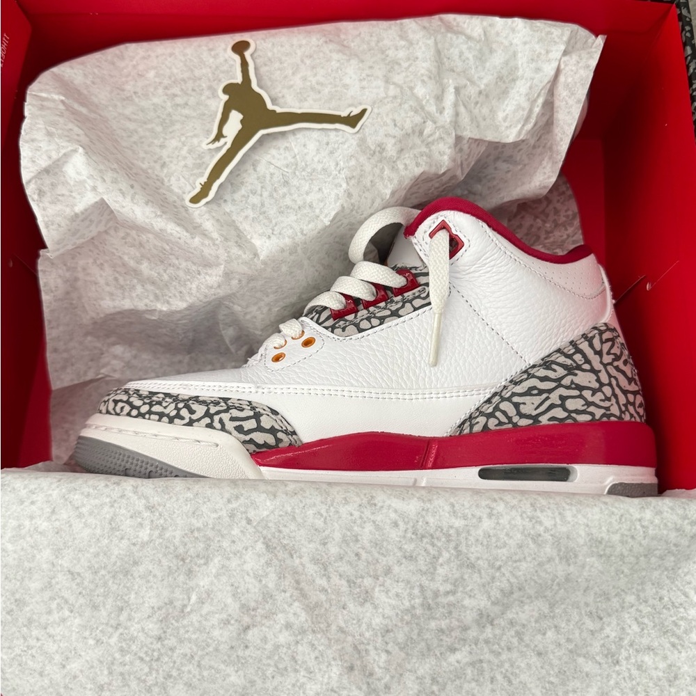Jordan Air Retro 3 Sneakers - White and Red